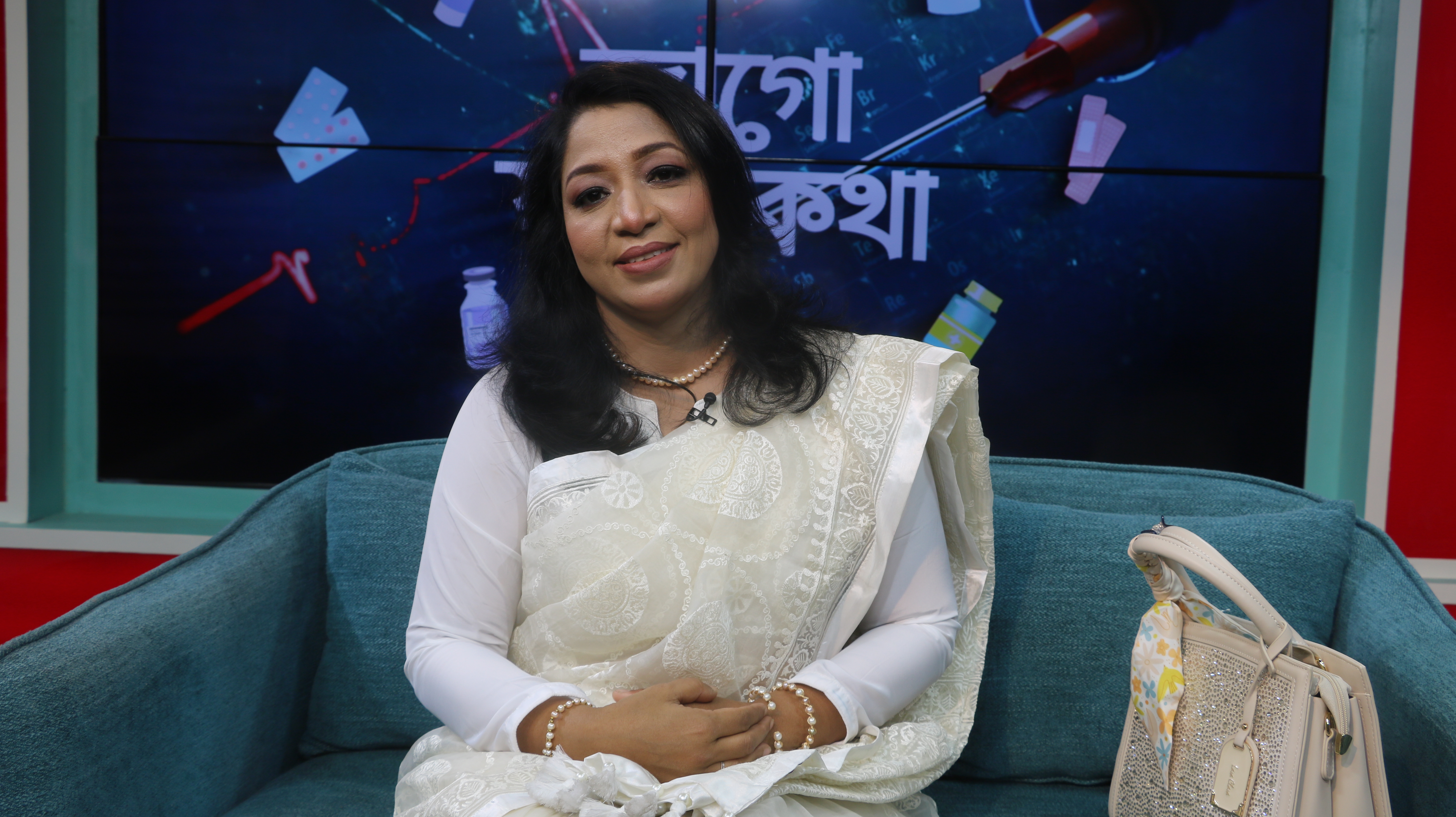 ছবি: কুর্মিটোলা জেনারেল হাসপাতালের গাইনি স্ত্রী ও প্রসূতি রোগ এবং গাইনি ক্যানসার বিশেষজ্ঞ ডা. রুখসানা পারভীন